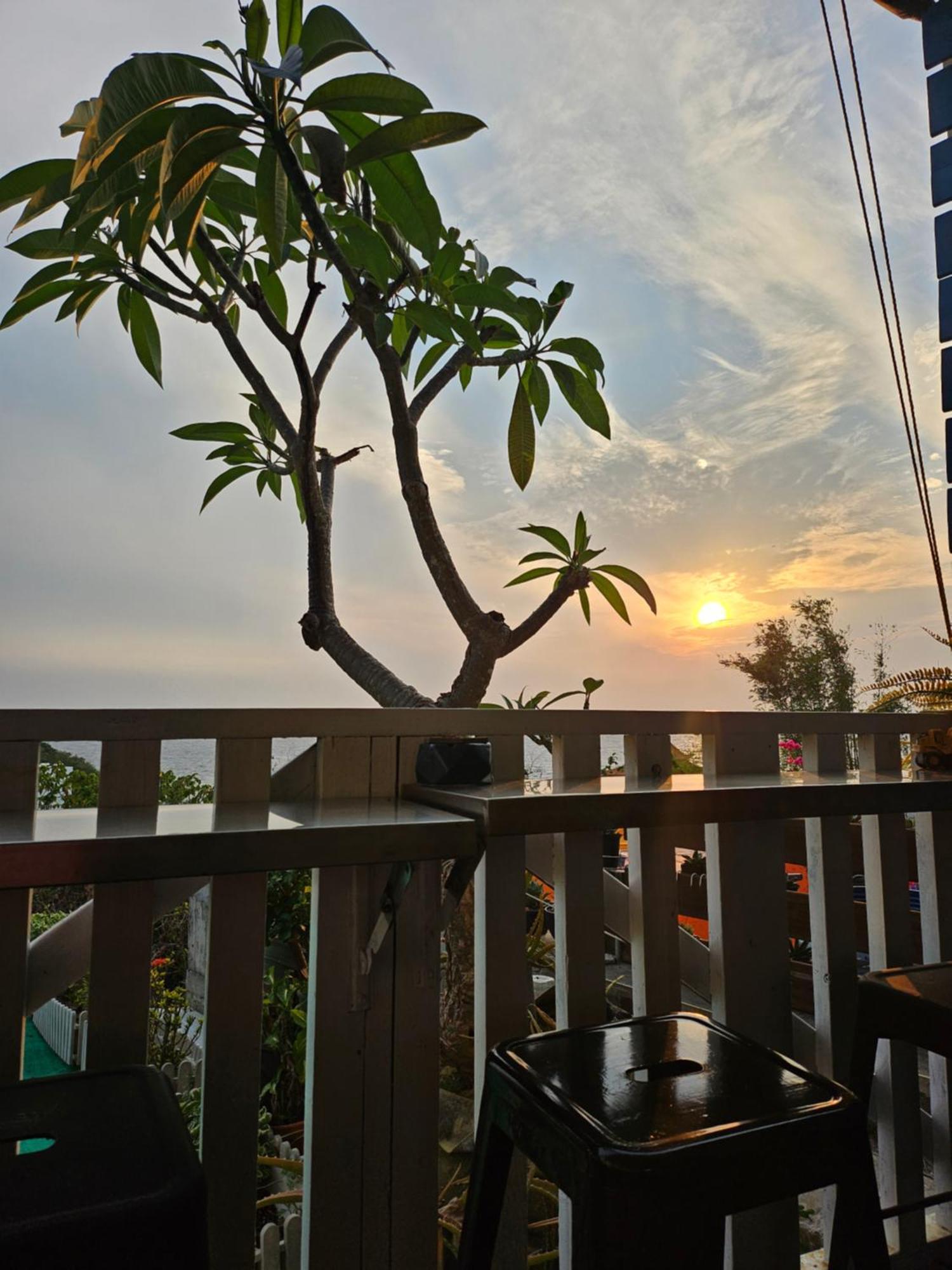 舞浪海景旅店 Hotel Xiaoliuqiu Exterior photo